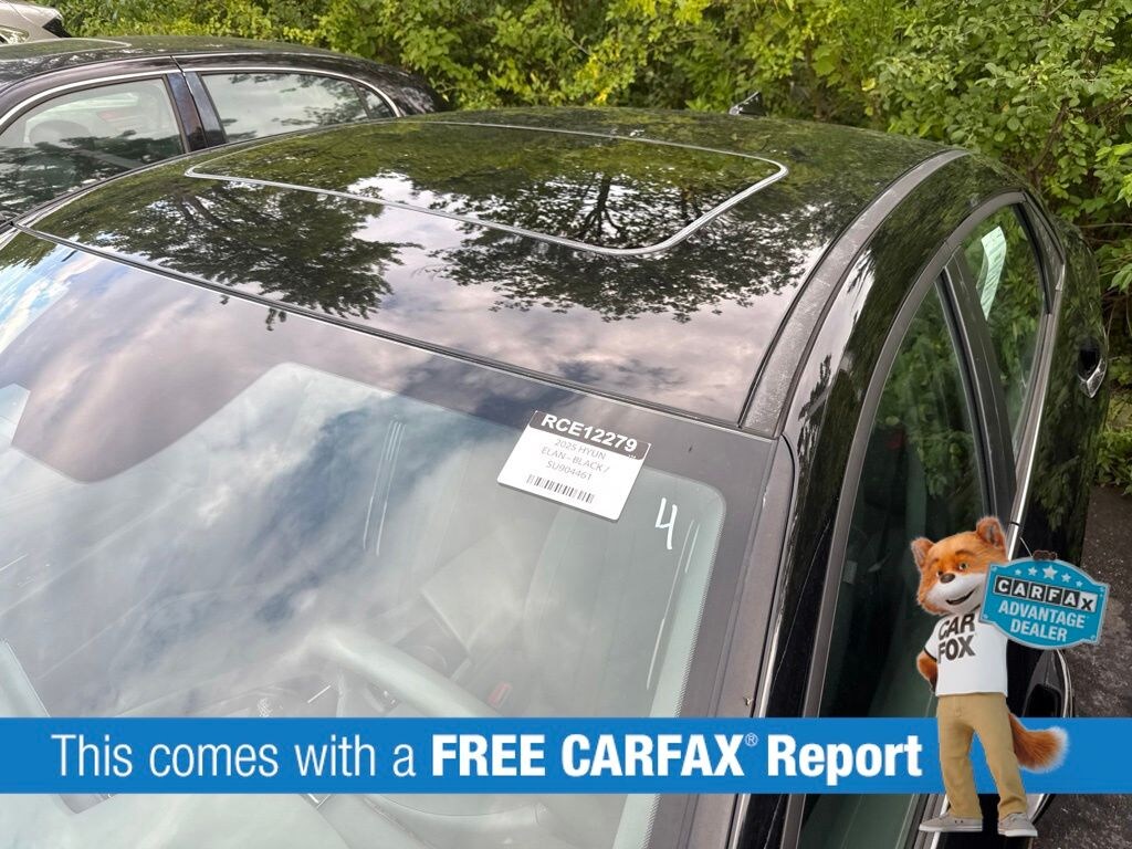 Used 2025 Hyundai Elantra SEL Convenience Sedan