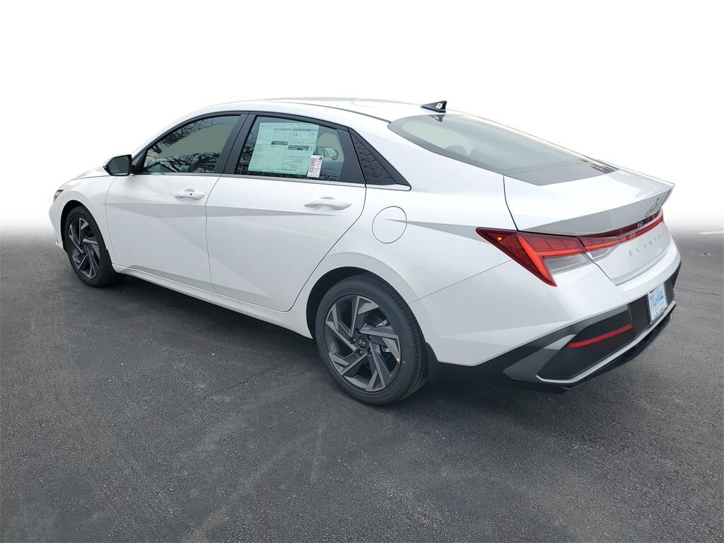 New 2026 Hyundai Elantra Limited Sedan