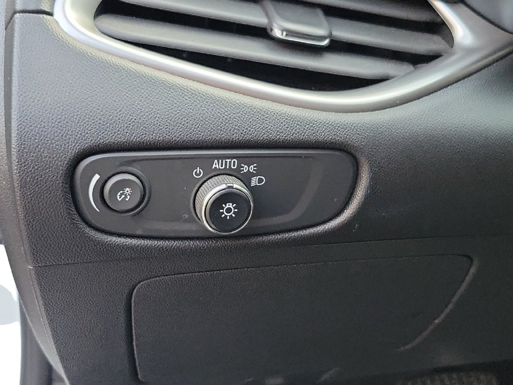 2023 Chevrolet Malibu 1LT - Photo 23