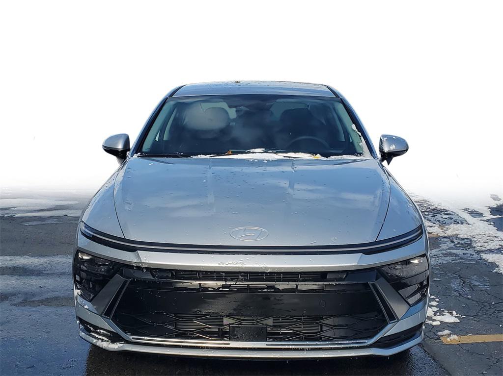 2026 Hyundai Sonata SEL Sport photo 2