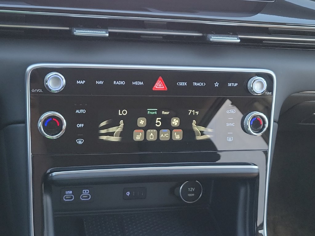 2026 GENESIS GV80 Standard - Photo 17