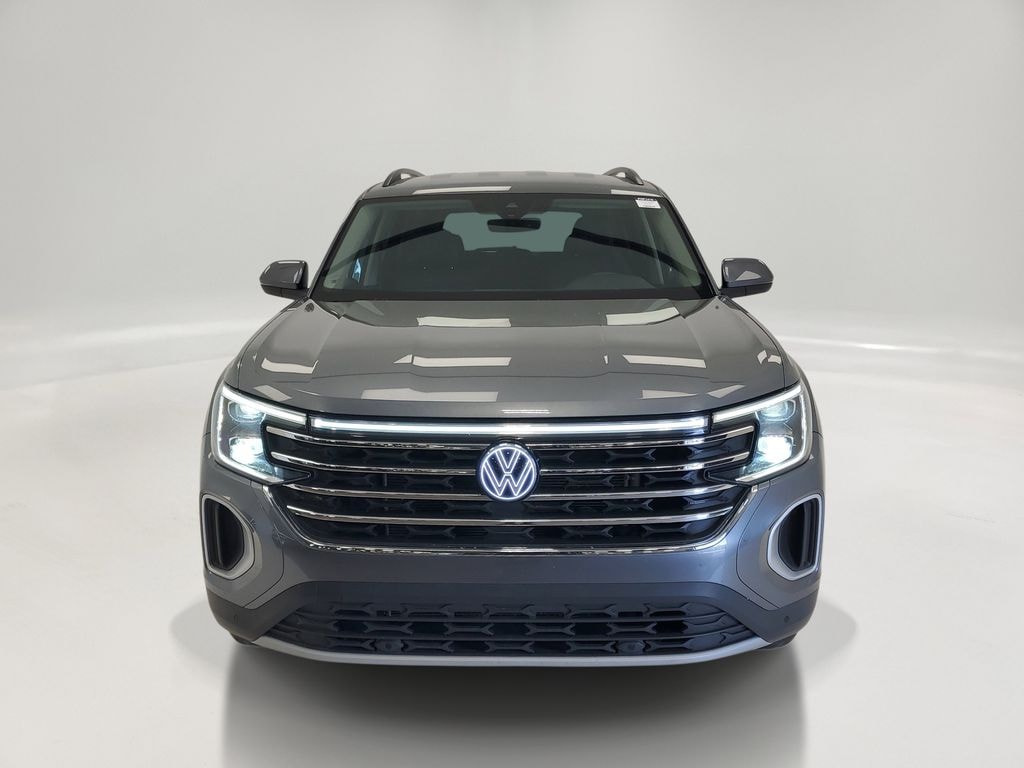 Used 2025 Volkswagen Atlas 2.0T SE w/Technology SUV