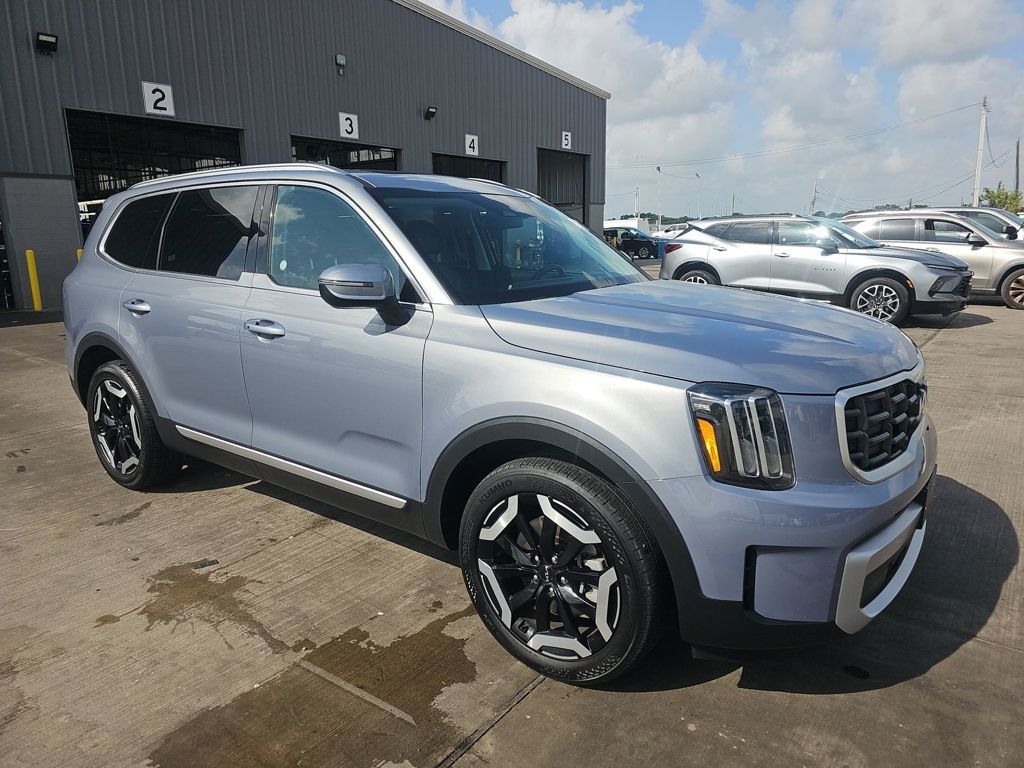 2025 Kia Telluride S - Photo 9