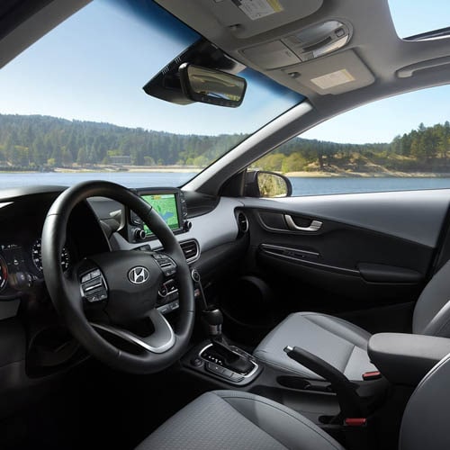 hyundai-kona-vs-kia-niro-interior