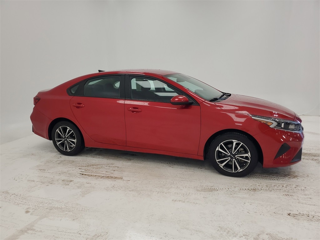 Used 2023 Kia Forte LXS Sedan