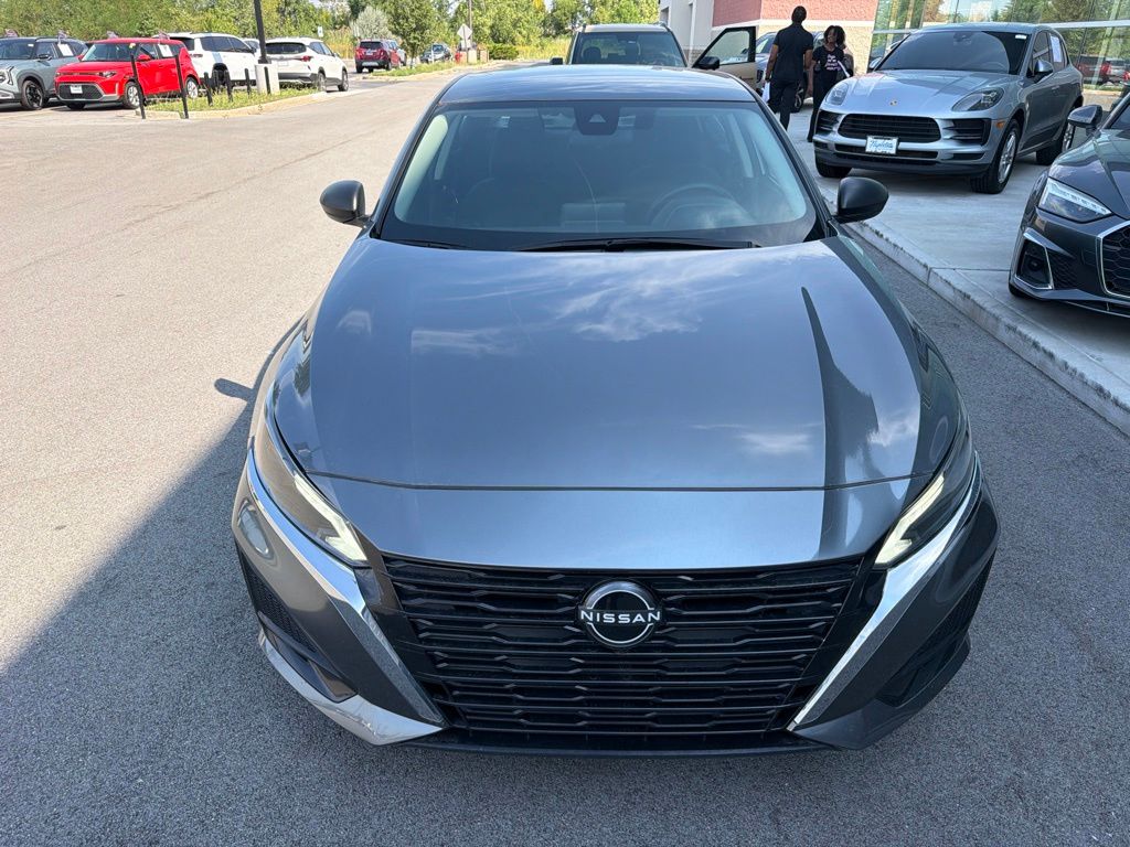 2024 Nissan Altima SV - Photo 2