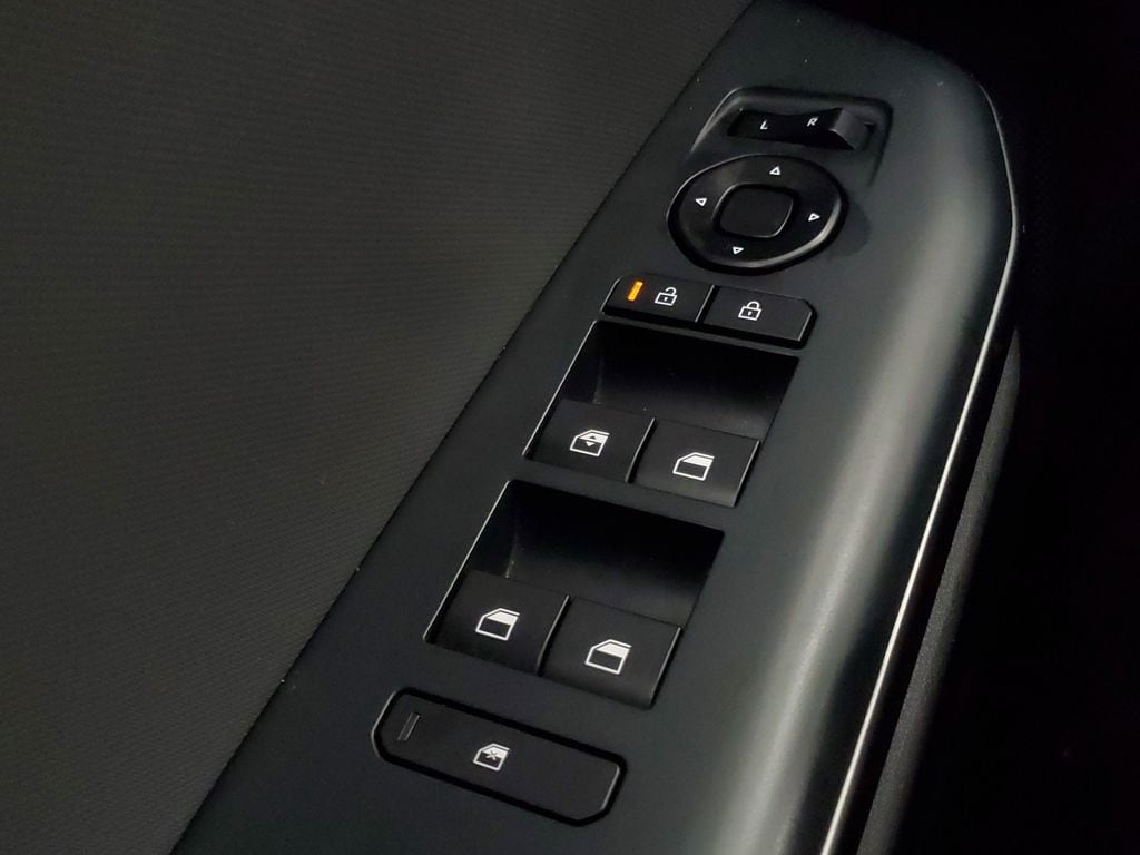 2025 Kia K4 LXS - Photo 15