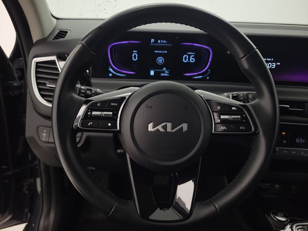 2025 Kia Seltos S - Photo 15