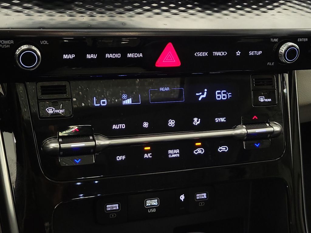 2024 Kia Carnival SX Prestige - Photo 22