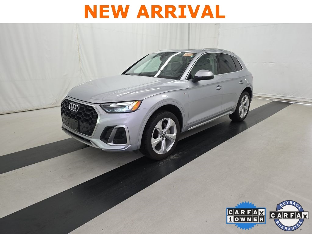 2022 Audi Q5 Premium Plus's photo