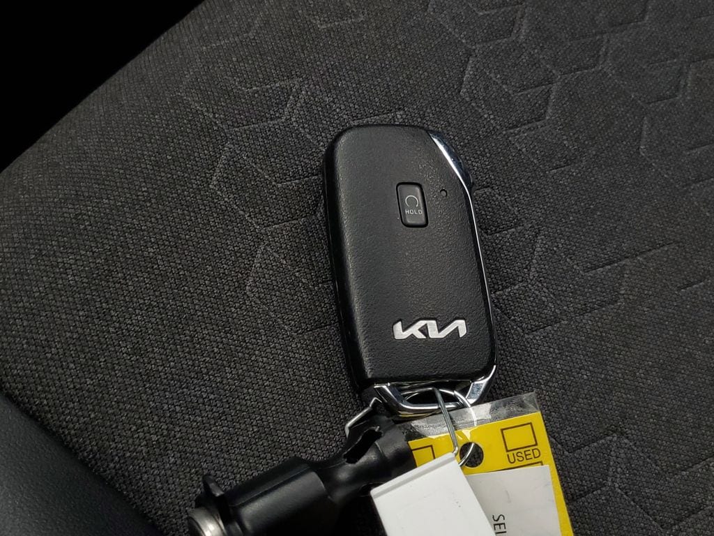 2025 Kia Seltos S - Photo 29