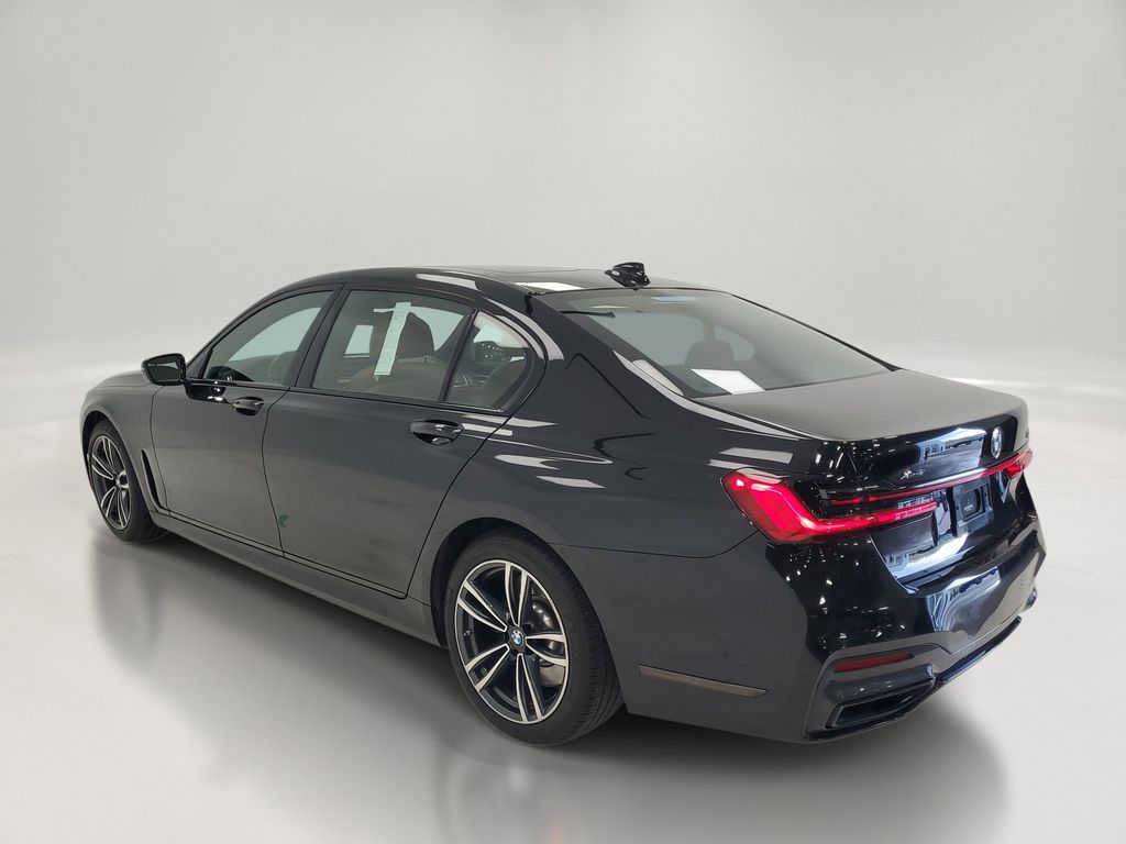2021 BMW 7 Series 750i - Photo 6