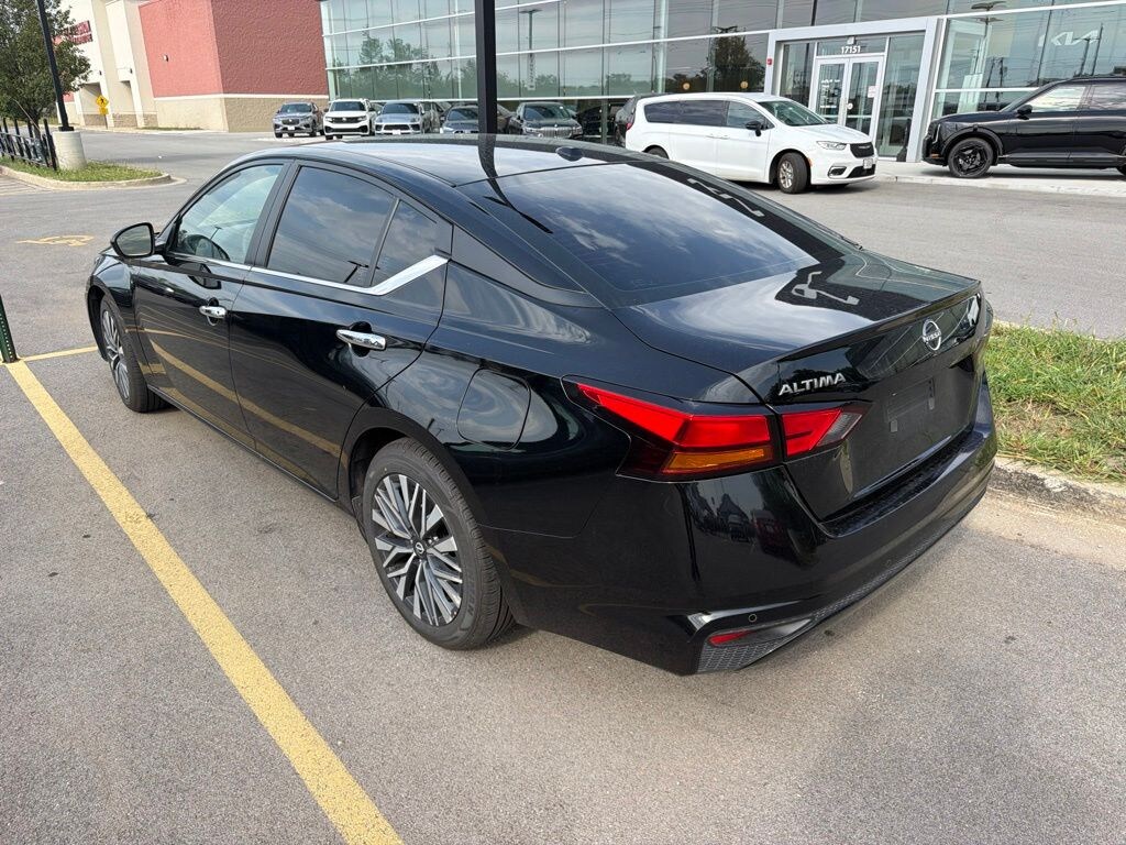 Used 2025 Nissan Altima 2.5 SV Sedan
