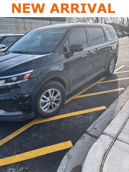 2023 Kia Carnival LX MPV