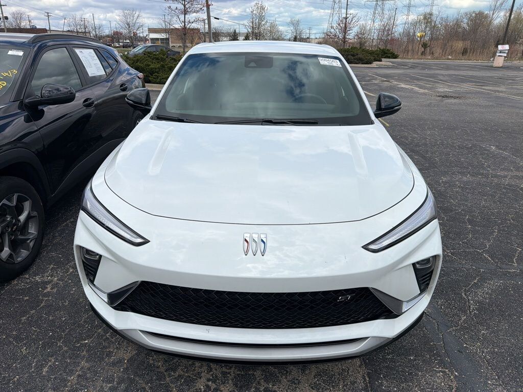 Used 2025 Buick Envista Sport Touring SUV