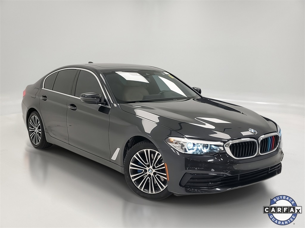 2020 BMW 5 Series 530i's photo