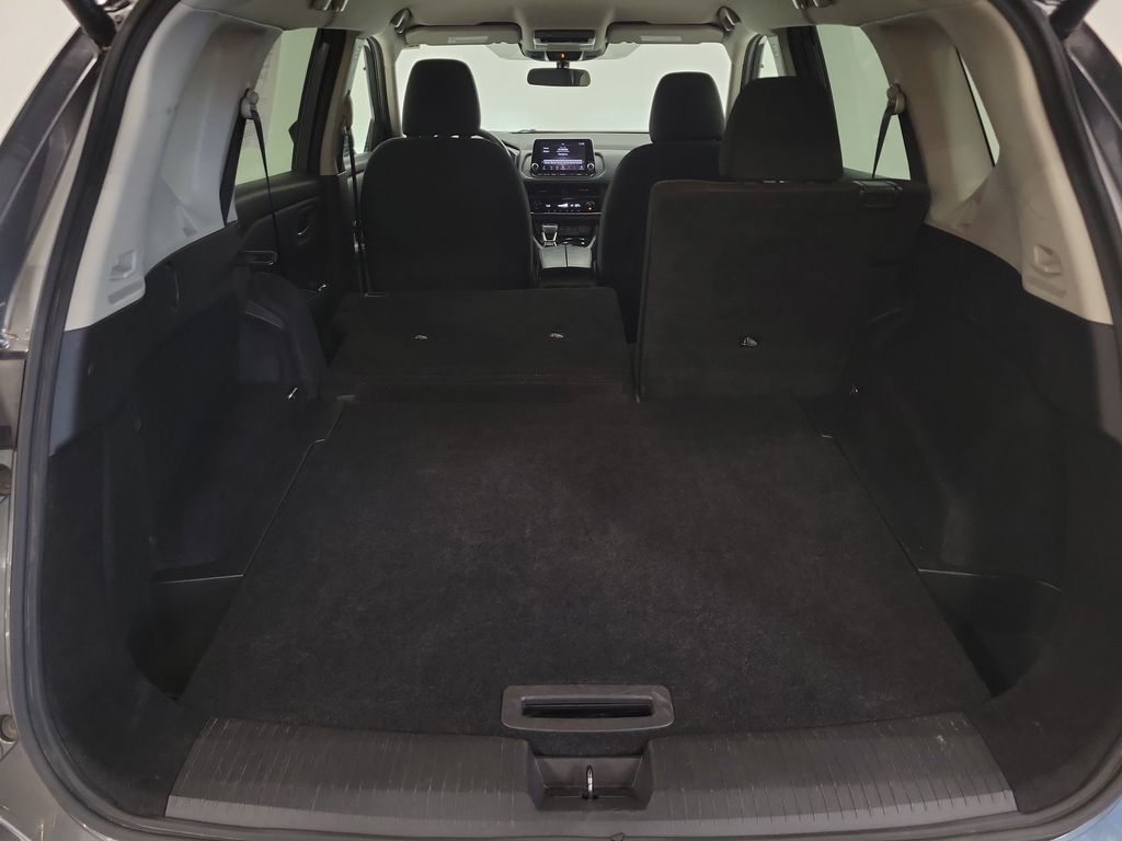 2025 Nissan Rogue SV - Photo 24