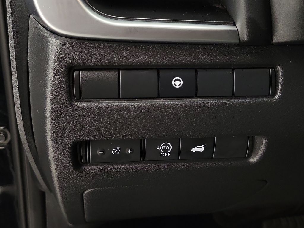 2025 Nissan Rogue SV - Photo 12