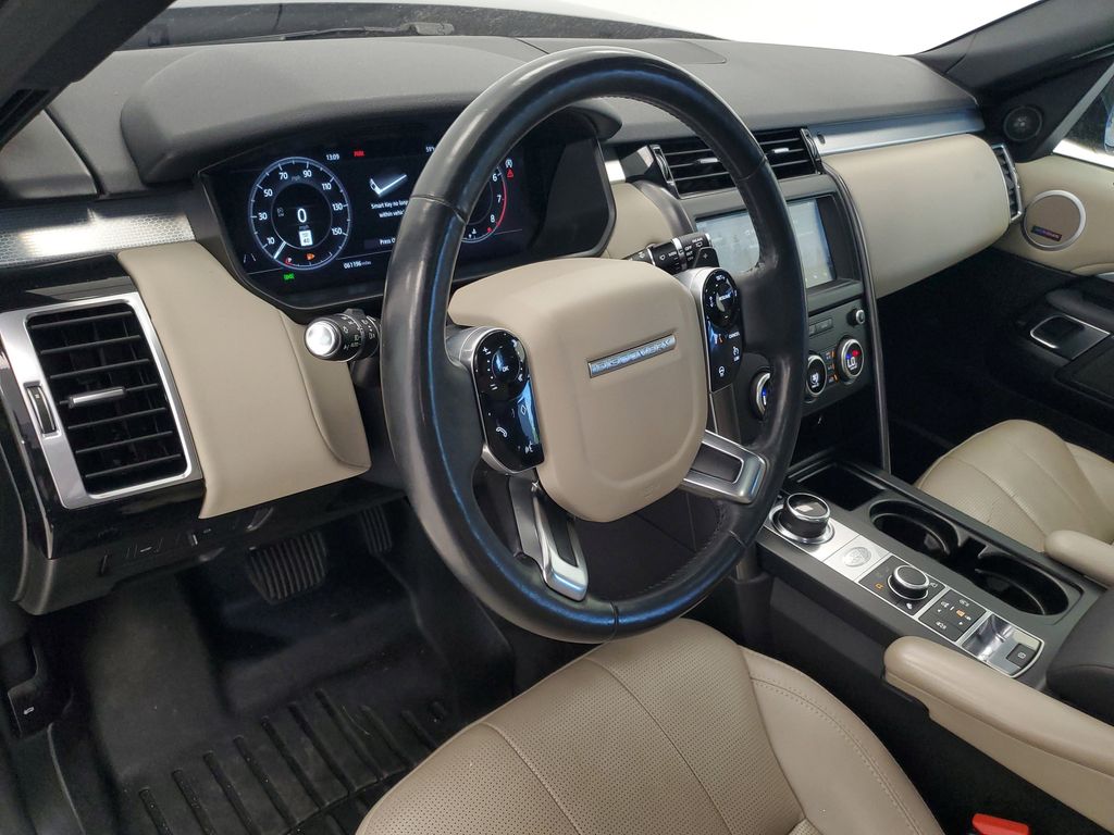 2020 Land Rover Discovery Landmark Edition - Photo 10