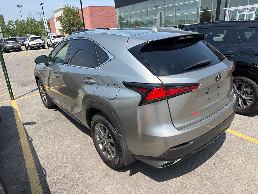 2020 Lexus NX 300 - Photo 4