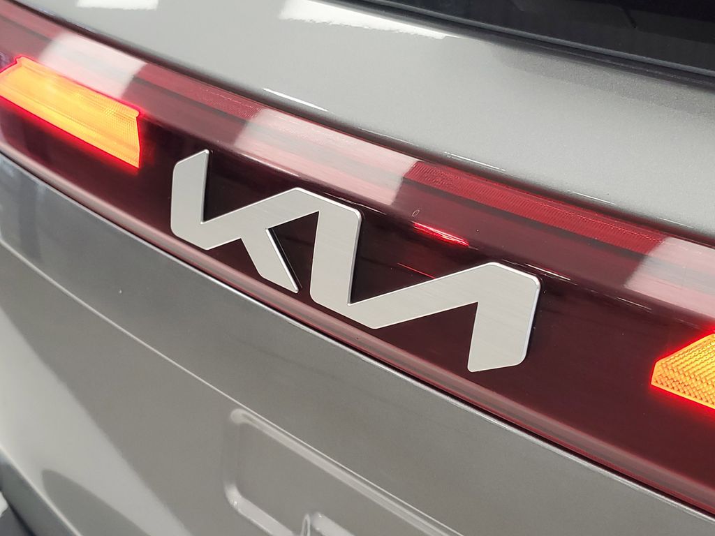 2025 Kia Seltos S - Photo 8
