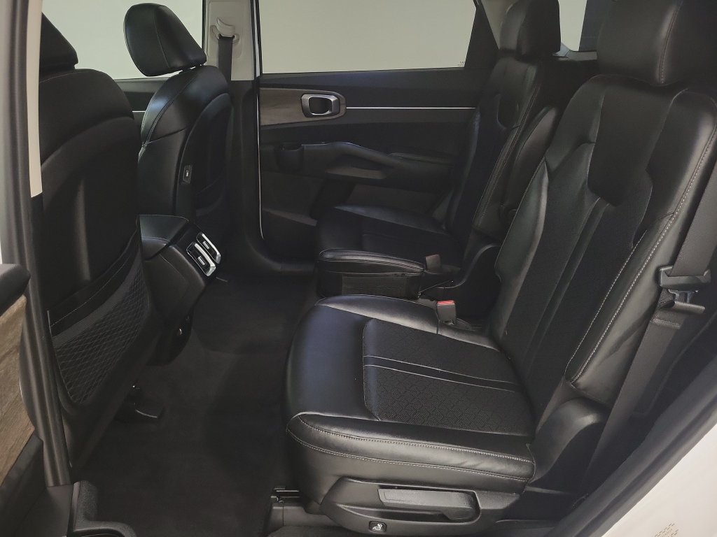 2022 Kia Sorento EX - Photo 21