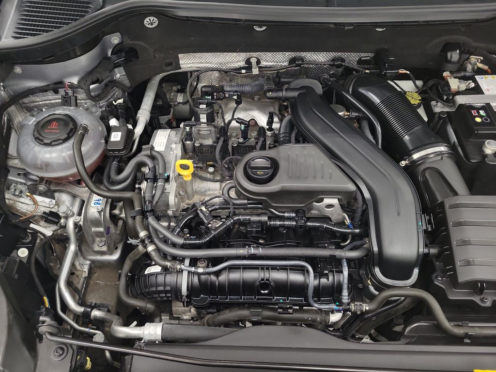 2024 Volkswagen Taos SE - Photo 9