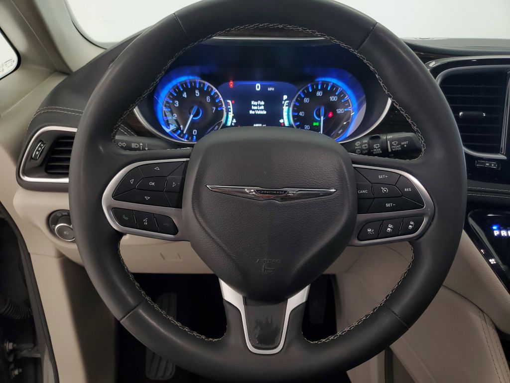 2023 Chrysler Pacifica Limited - Photo 15