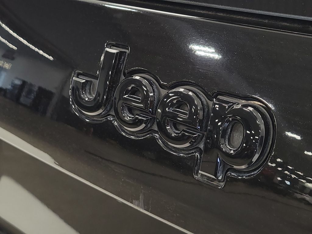 2021 Jeep Cherokee Altitude - Photo 7