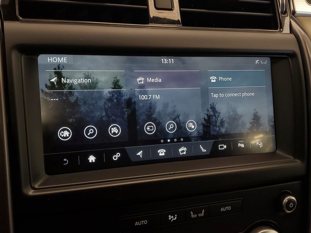 2020 Land Rover Discovery Landmark Edition - Photo 18