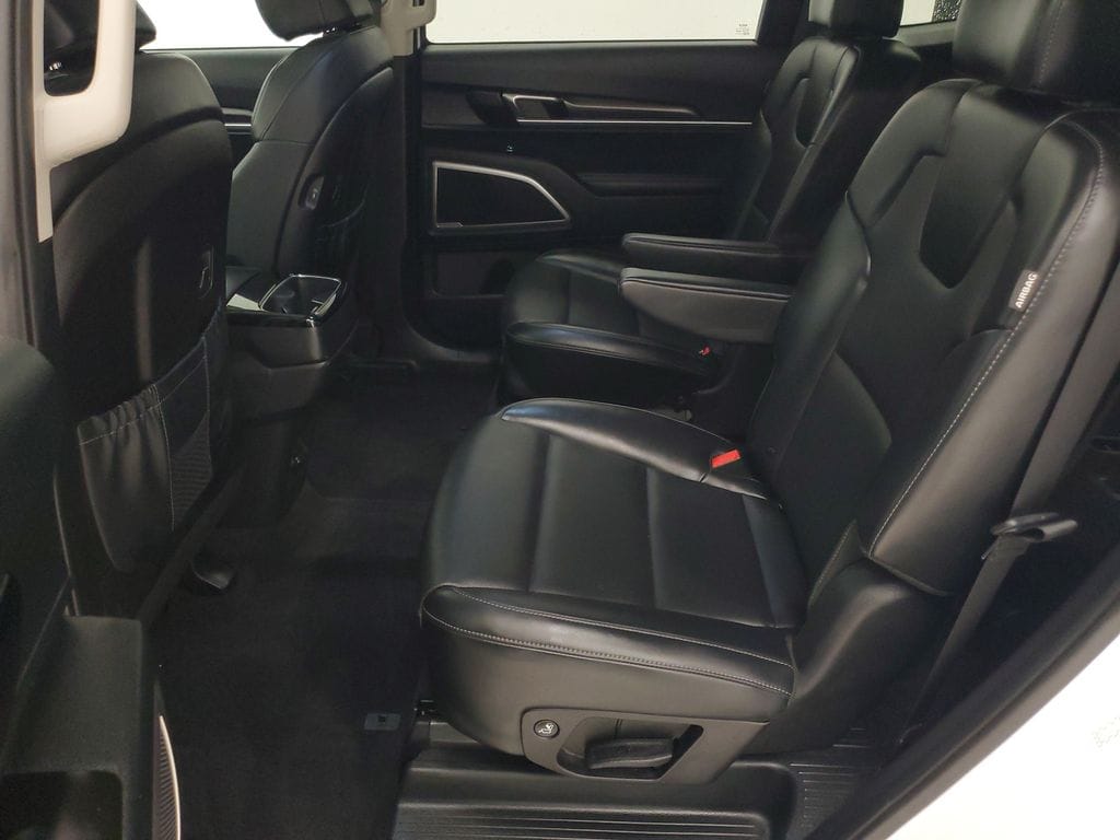 2025 Kia Telluride S - Photo 22