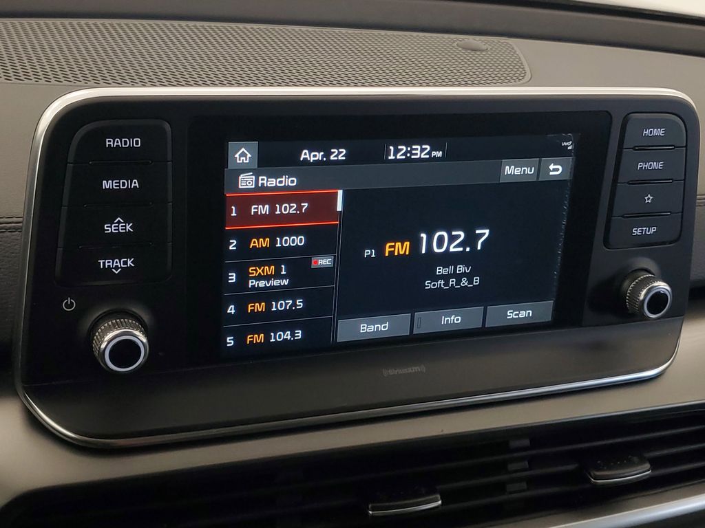 2021 Kia Telluride LX - Photo 20
