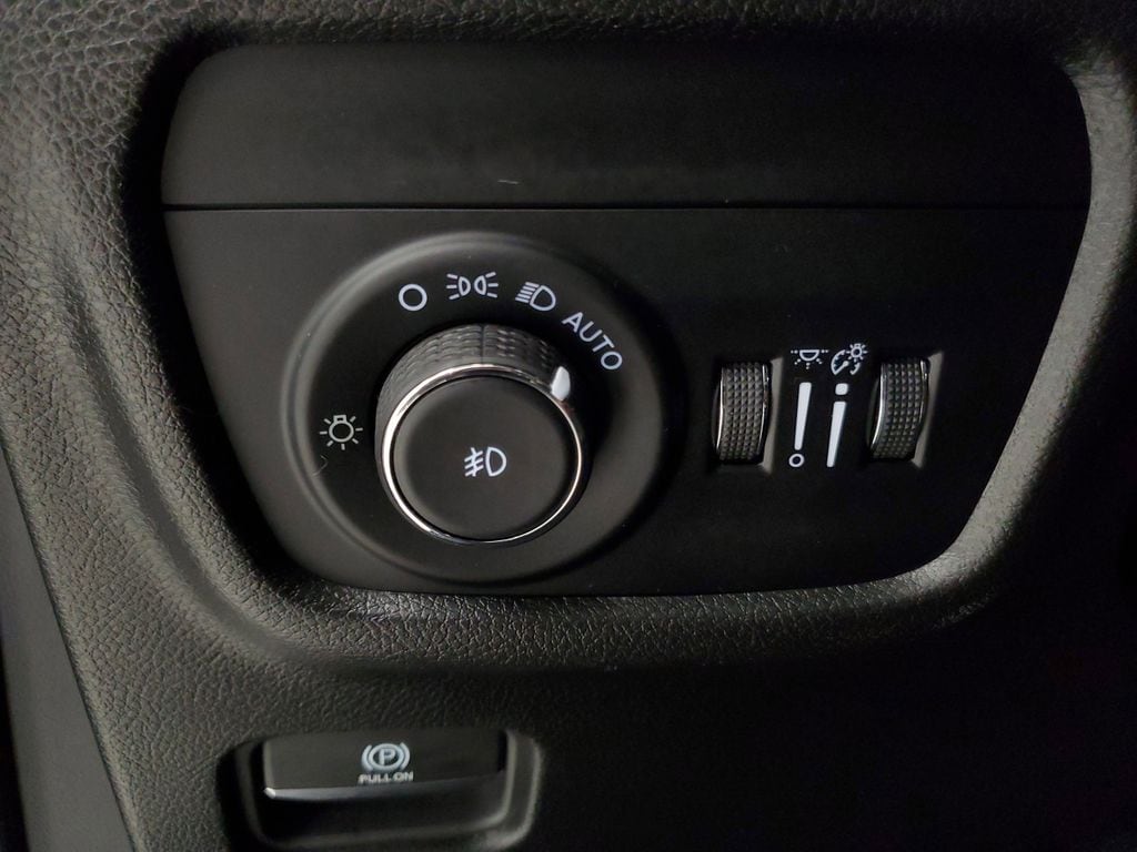 2023 Jeep Grand Cherokee Limited - Photo 13