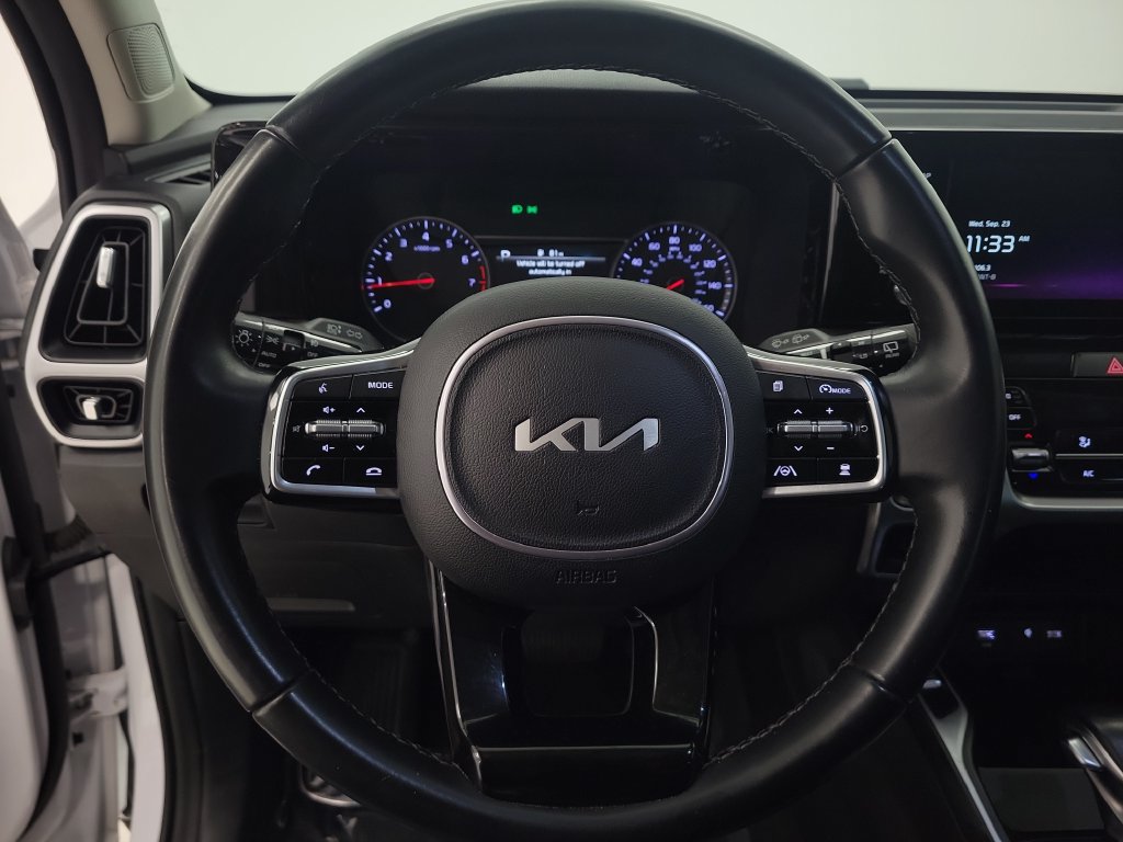 2022 Kia Sorento EX - Photo 13