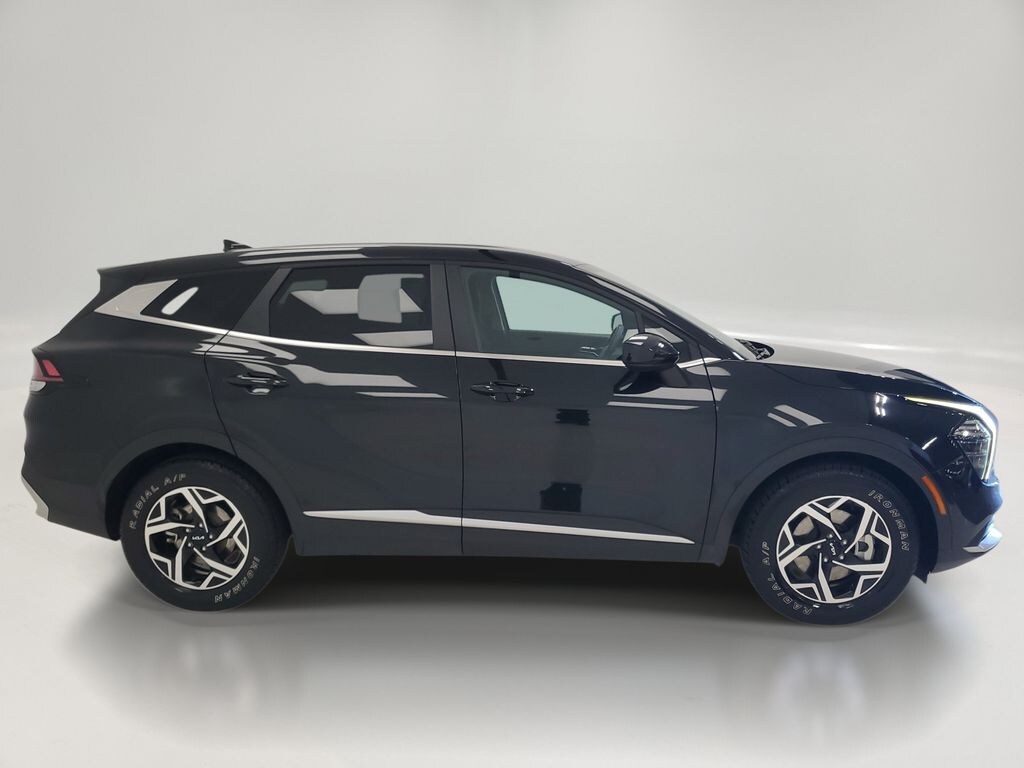 Used 2024 Kia Sportage LX SUV