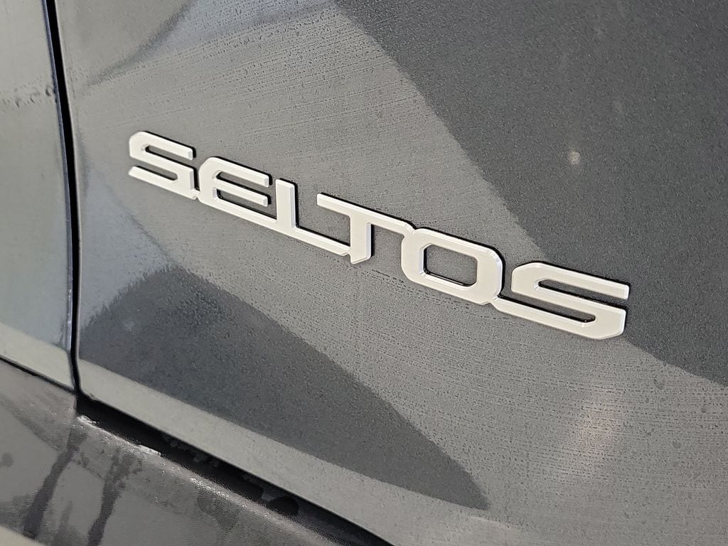 2025 Kia Seltos S - Photo 8