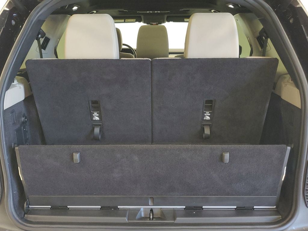 2020 Land Rover Discovery Landmark Edition - Photo 25