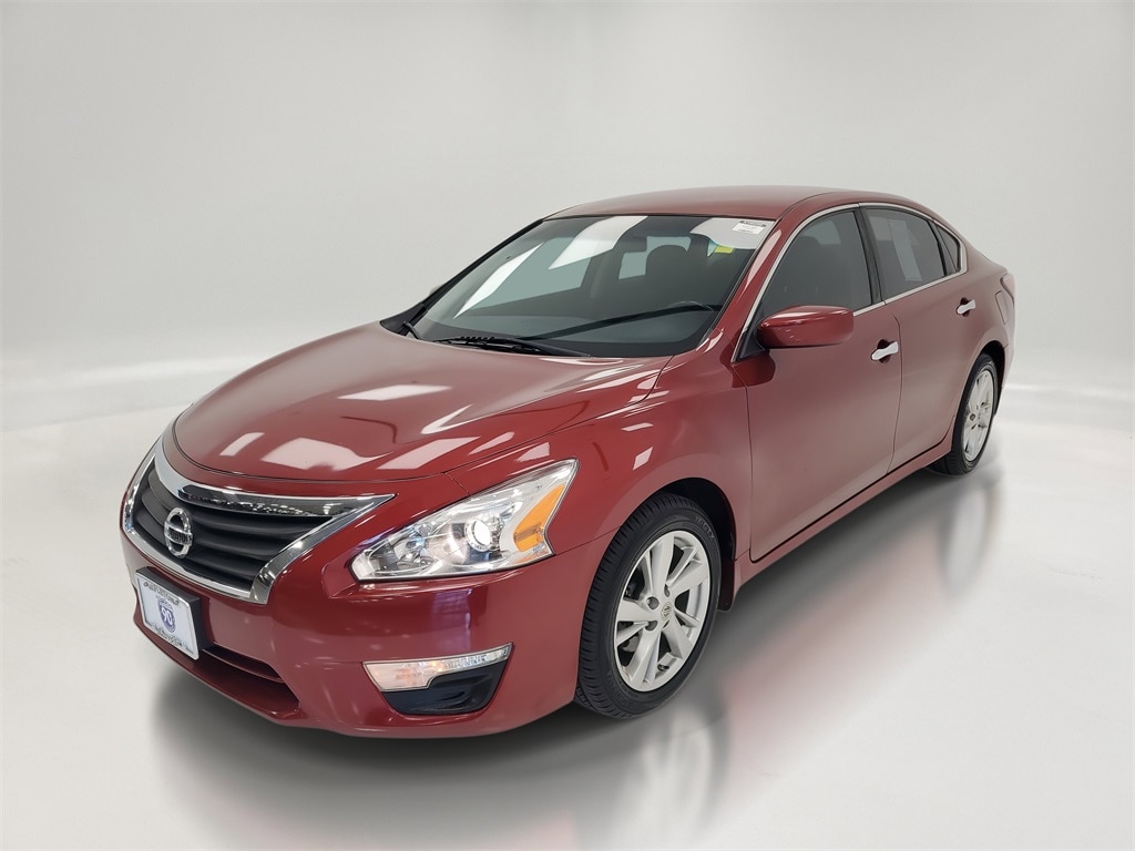Used 2014 Nissan Altima 2.5 SV Sedan