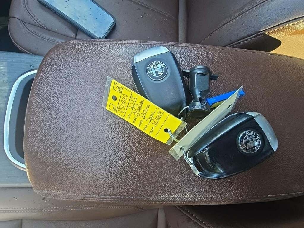 Used 2023 Alfa Romeo Stelvio Ti SUV