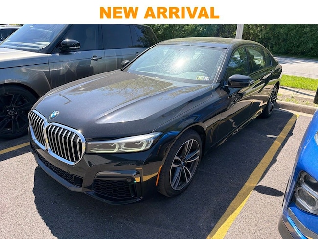 2022 BMW 740i xDrive Sedan