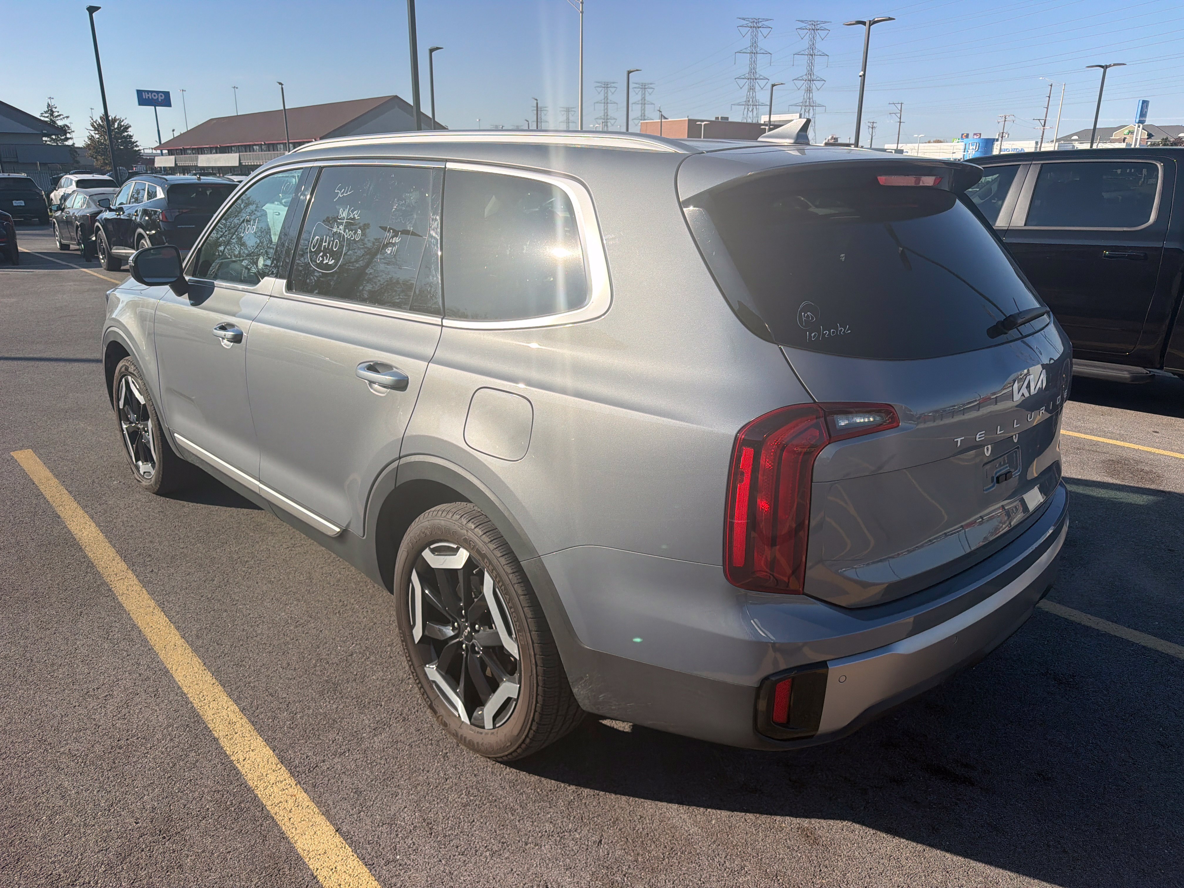 Used 2025 Kia Telluride S SUV