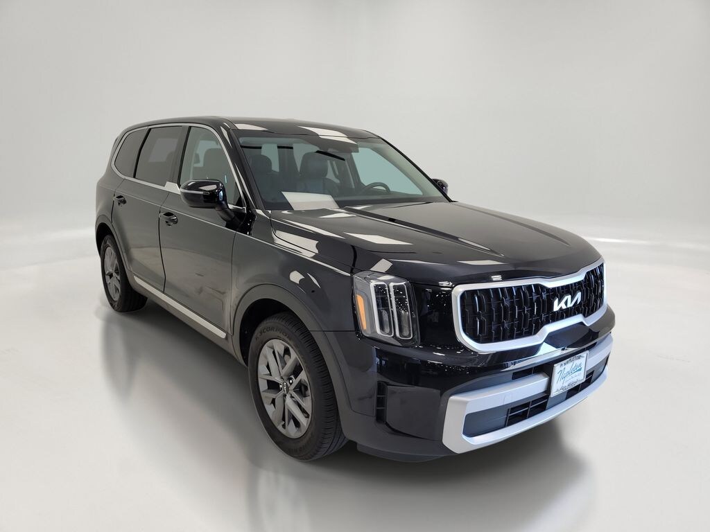Used 2024 Kia Telluride LX SUV