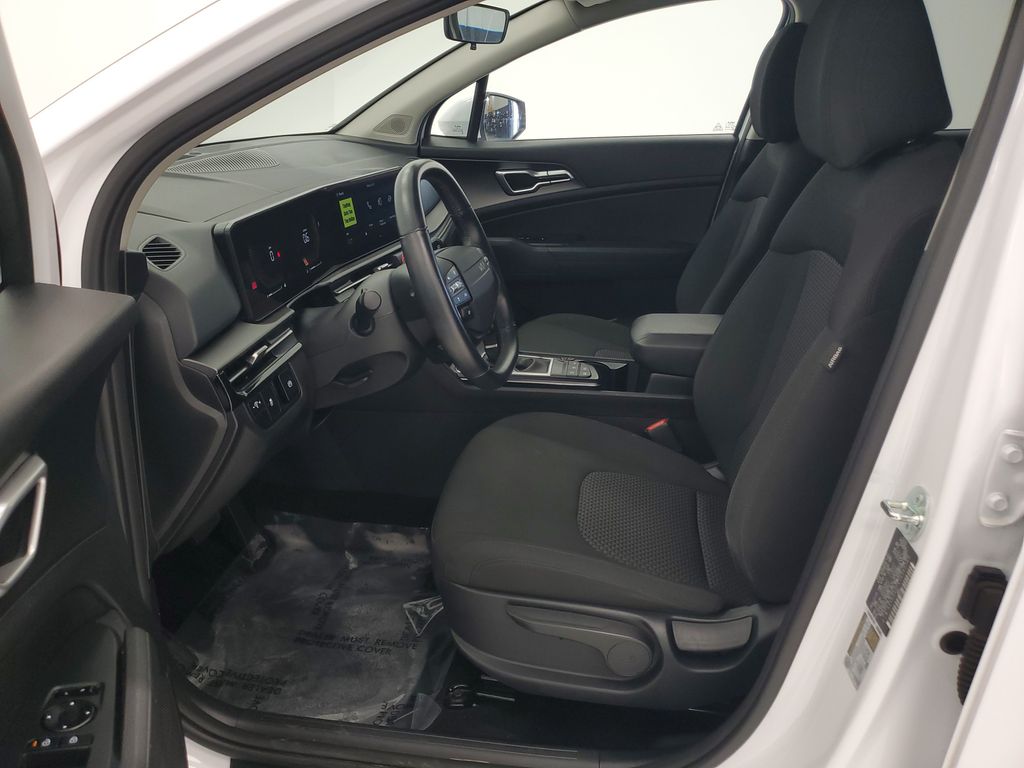 2026 Kia Sportage LX - Photo 13