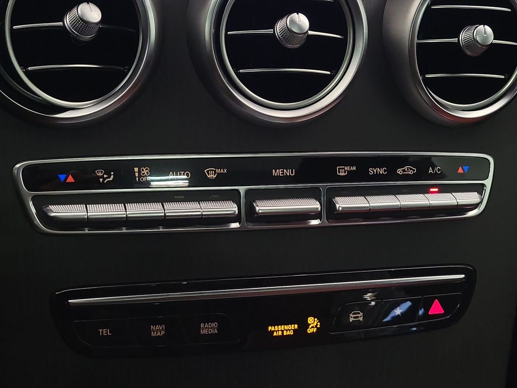 2021 Mercedes-Benz GLC GLC300 - Photo 20