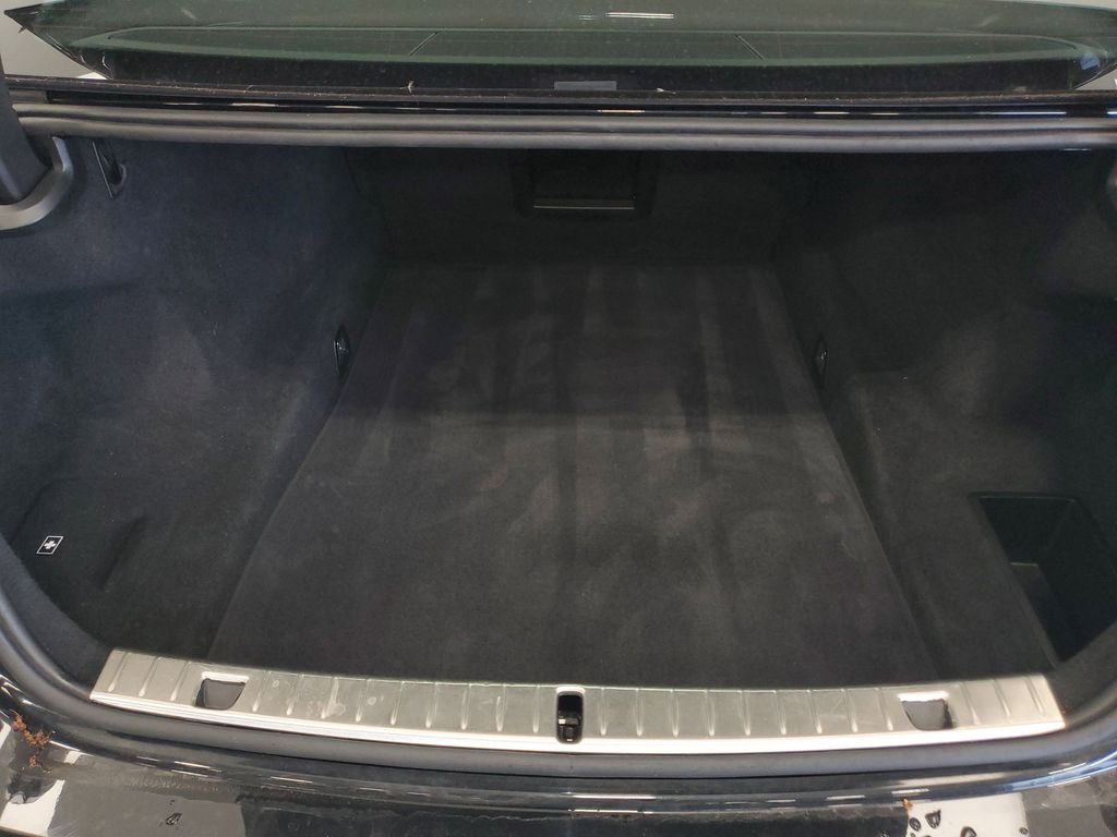 2021 BMW 7 Series 750i - Photo 29