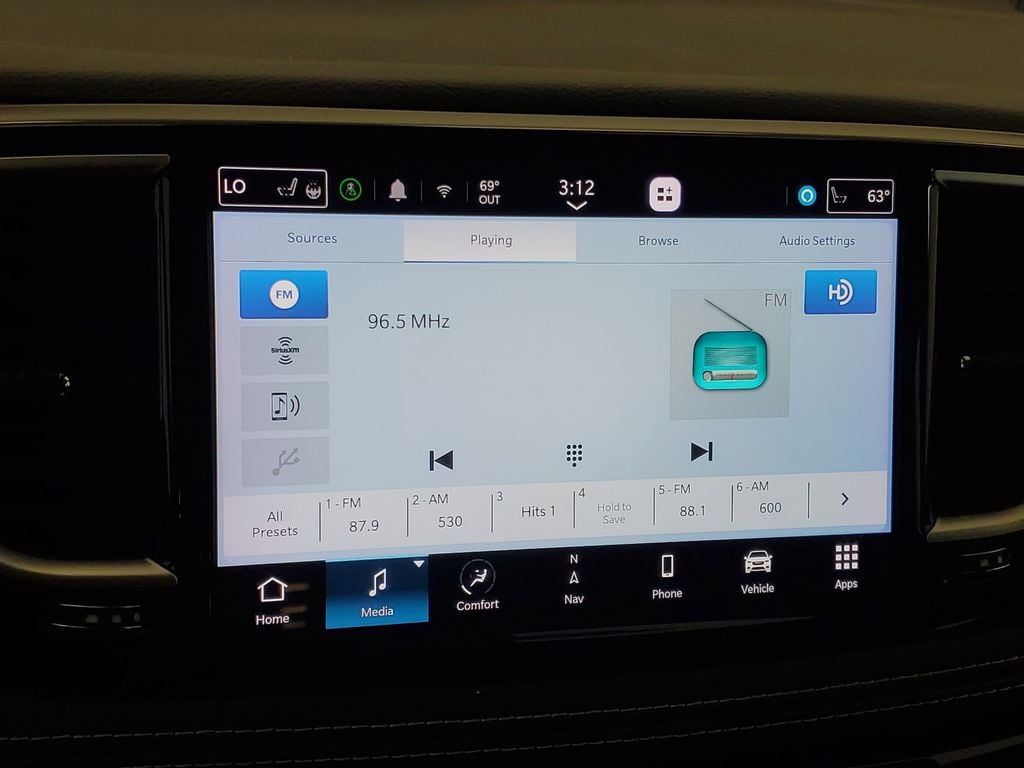 2023 Chrysler Pacifica Limited - Photo 19