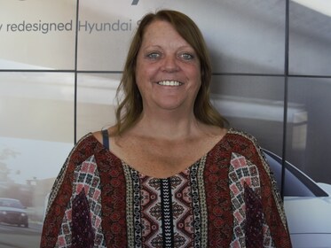 Staff member Peggy from 05cd5494032d