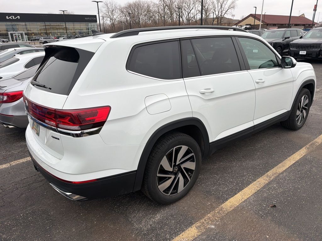Used 2025 Volkswagen Atlas 2.0T SE w/Technology SUV