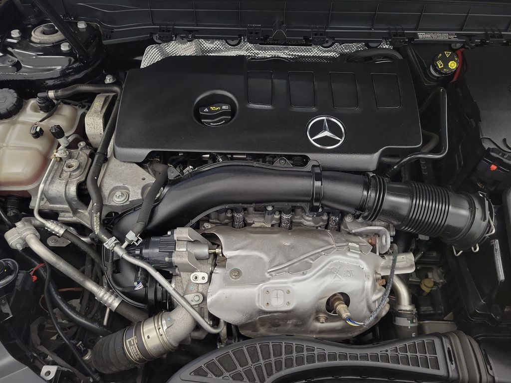 2023 Mercedes-Benz GLB Base - Photo 9