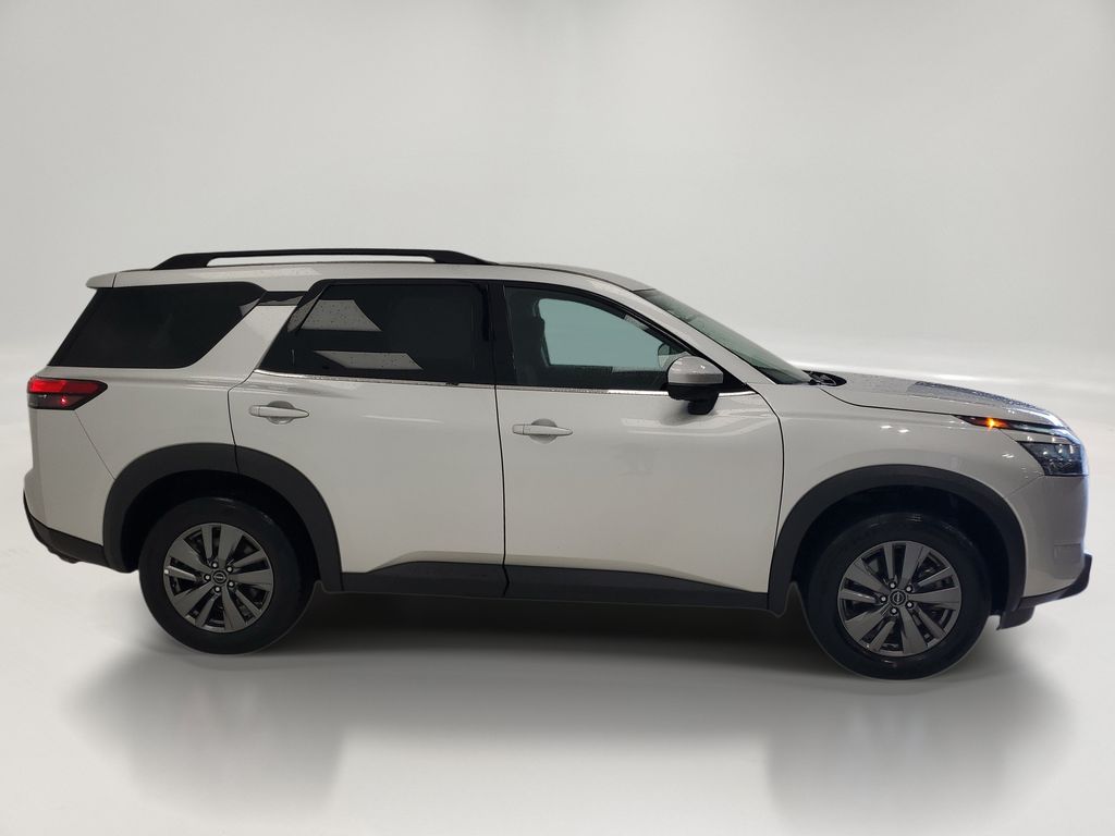 2025 Nissan Pathfinder SV - Photo 4